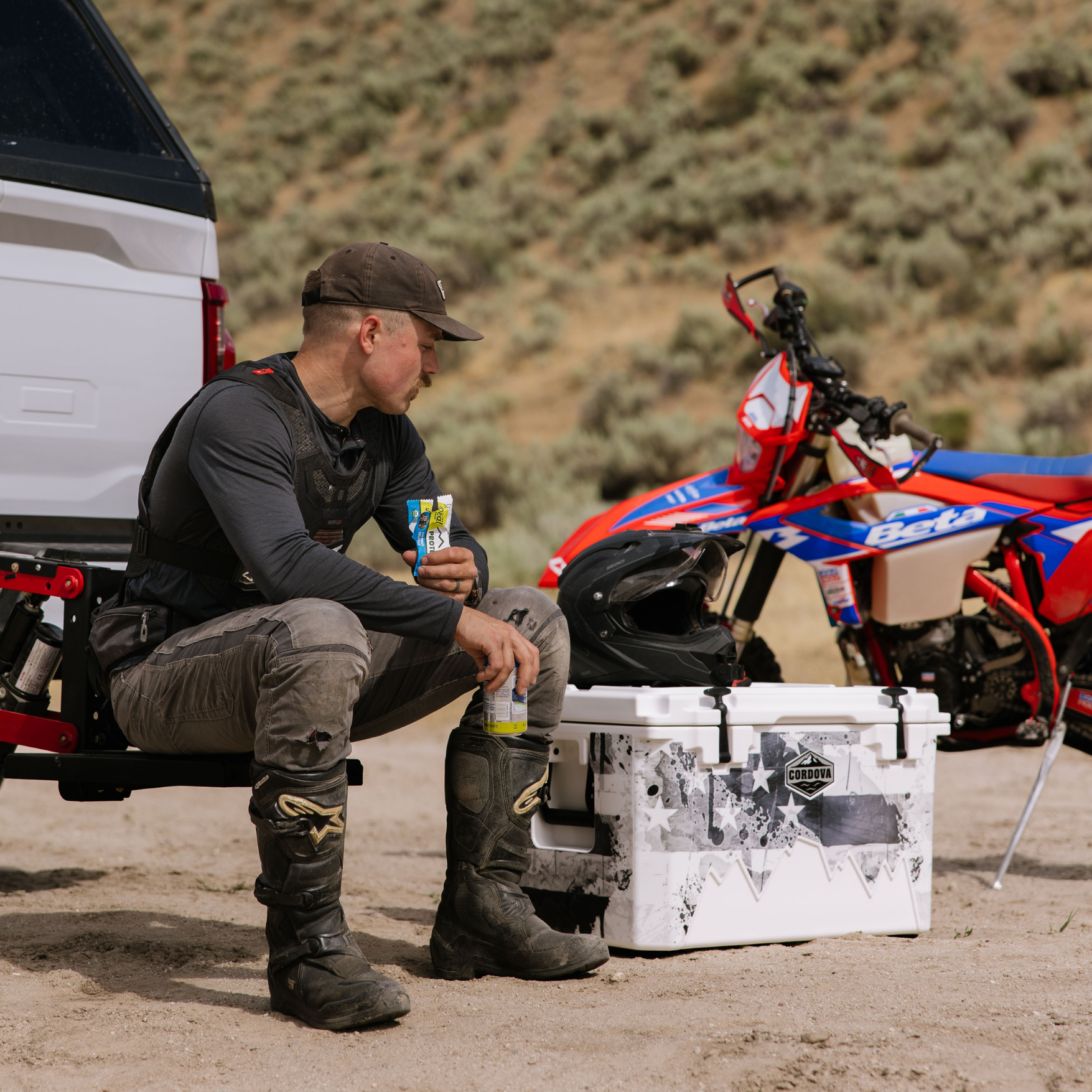 Cordova Americana Hard-Sided Camping Cooler with Long Ice Retention