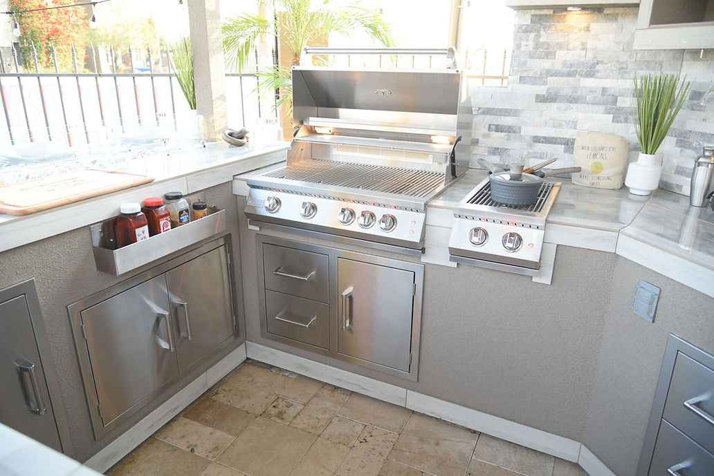 KoKoMo Bermuda Kitchen BBQ Island