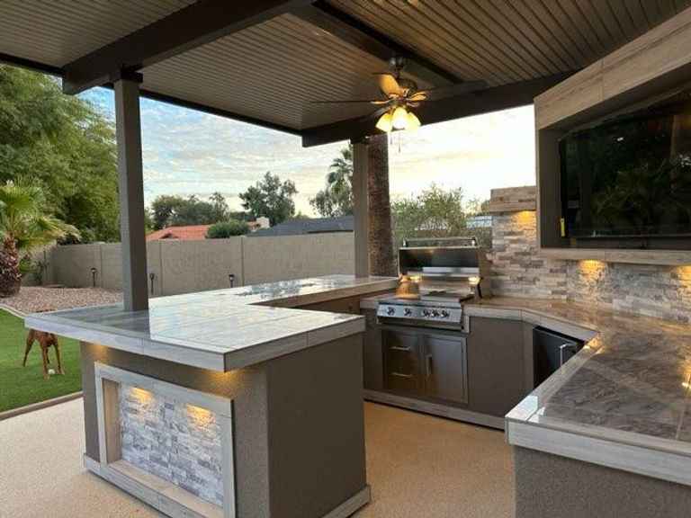 KoKoMo Bermuda Kitchen BBQ Island