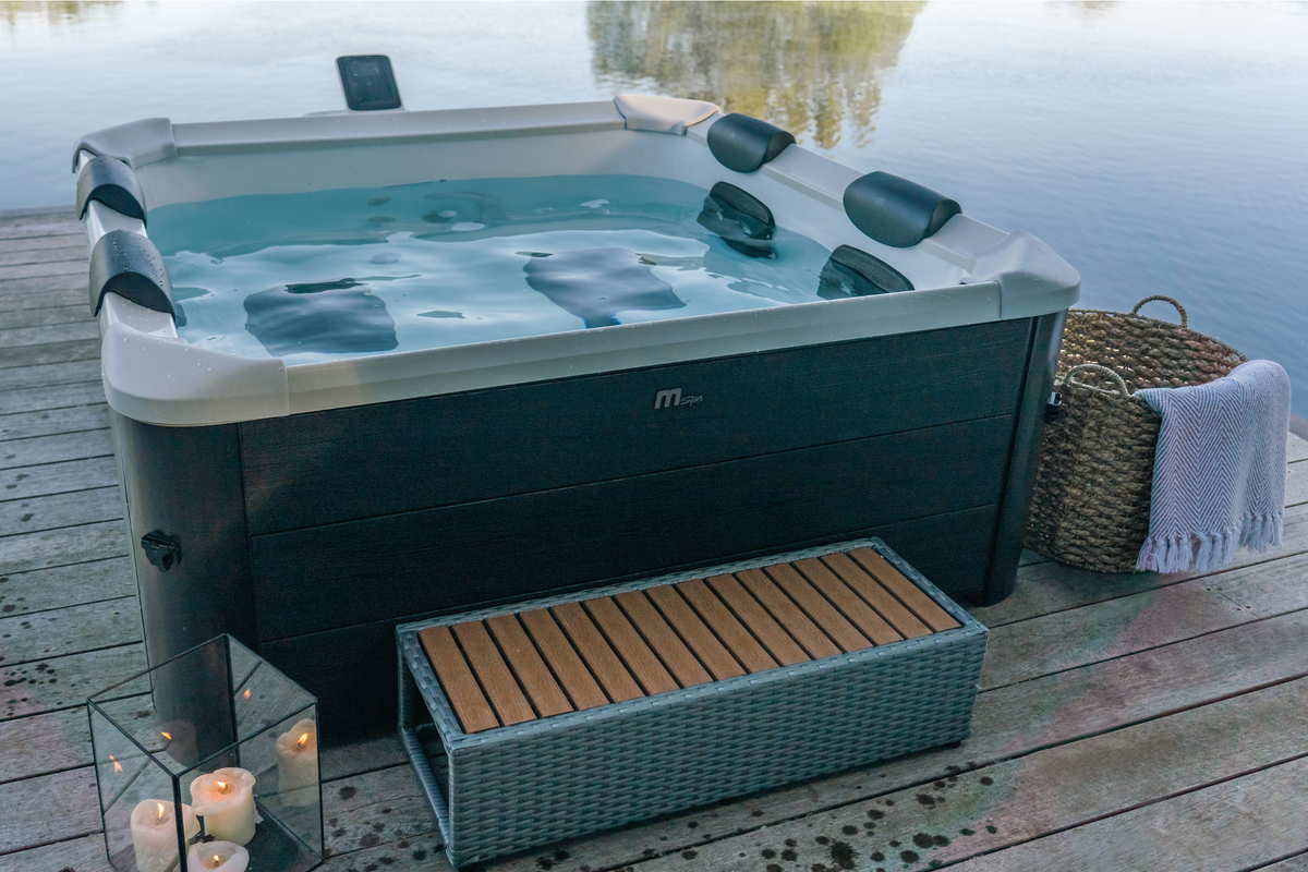 6-Person Smart Hot Tub with Hydro Jets